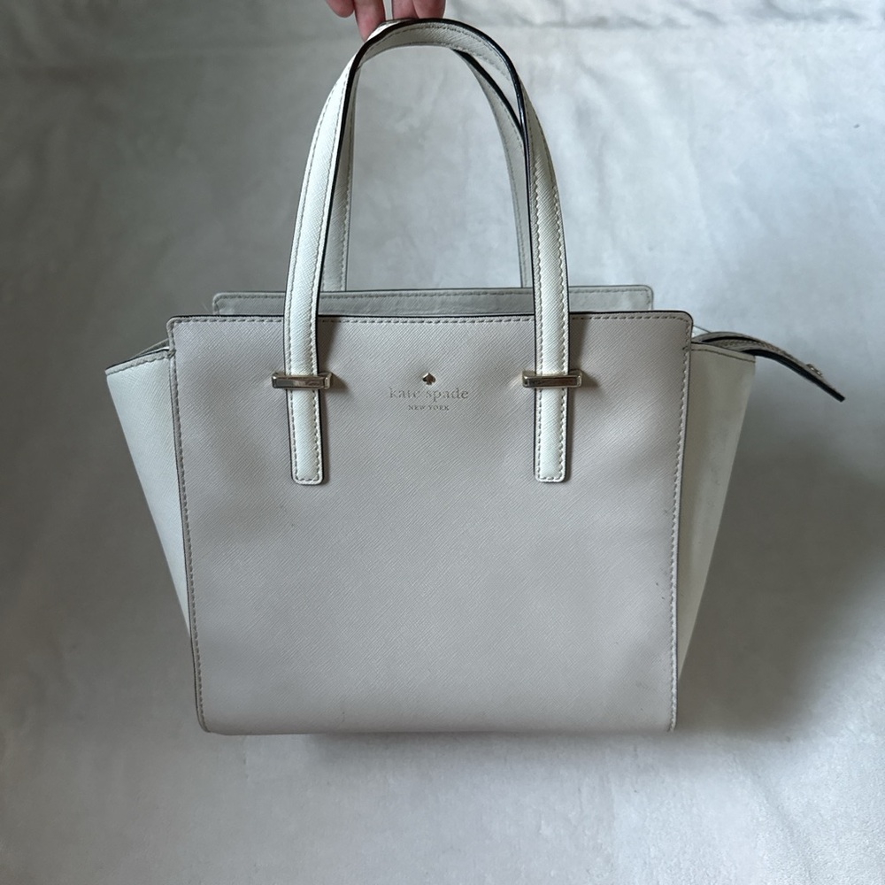 Kate Spade Cedar street Hayden bag.